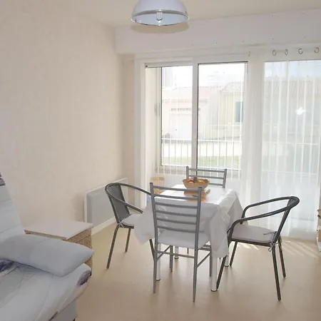 Studio, Proche Et Commerces, Balcon Ferme, Quartier Calme, Parking Prive - Fr-1-323-422
